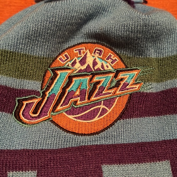 Utah Jazz Mitchell & Ness Winter Hat Pom Knit Men’s OS New w/o Tags - Picture 2 of 5